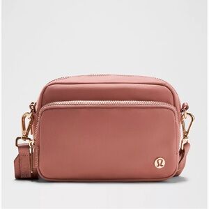 Lululemon Everywhere Crossbody Bag 2L Metal Hardware NWT*